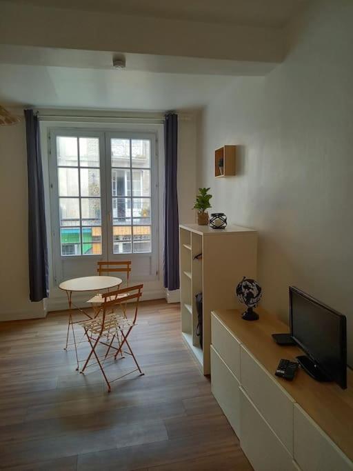 Chez Ninette_Grand Studio En Centre-Ville Dieppe Exterior photo